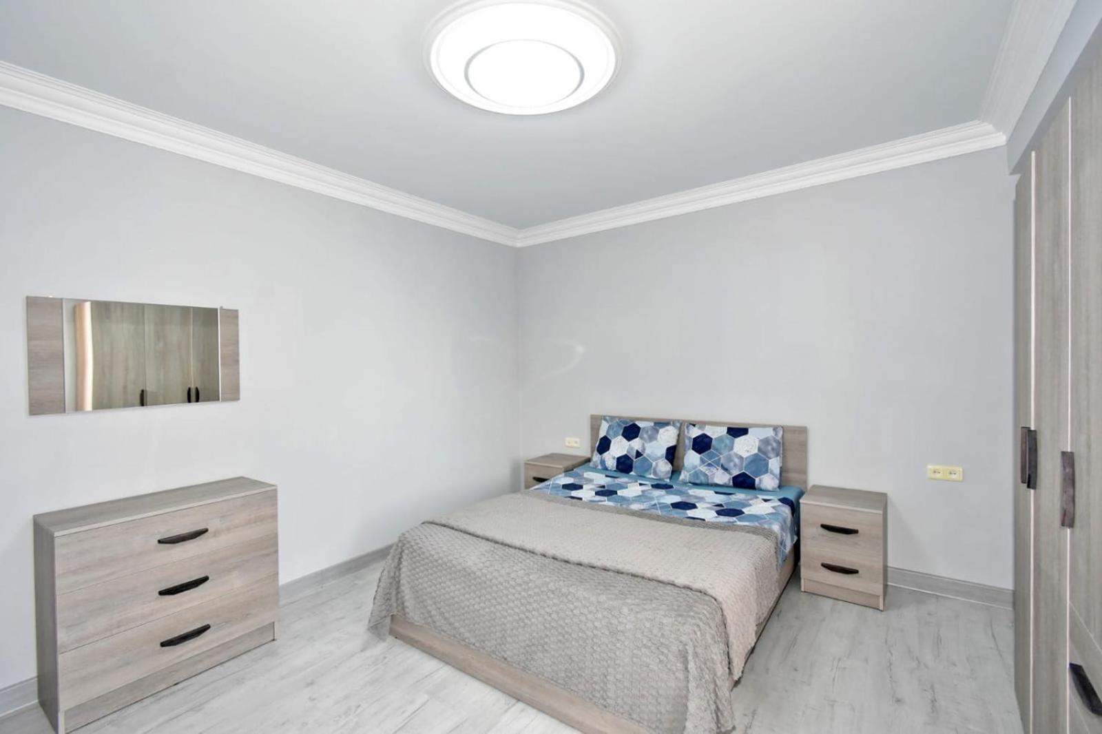 Luxury Spacious Apartment On Saryan Street.Centre Ereván Exterior foto